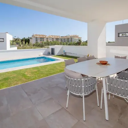 Rubi, 28 Hotel 4*